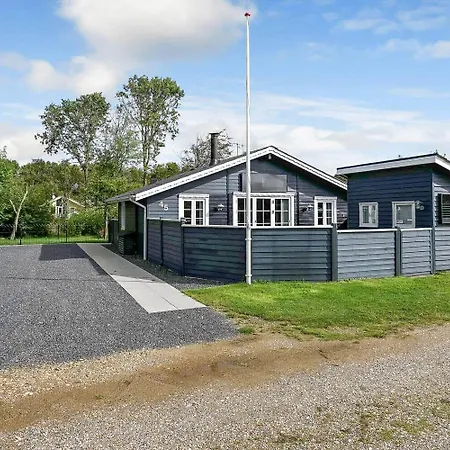 C11006-hemmet-bork-hytteby-45 Semesterbostad *